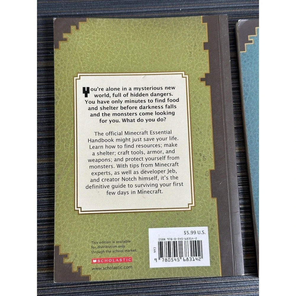 Minecraft Handbooks Official Book Essential‎ Combat Construction Soft Lot Of 3